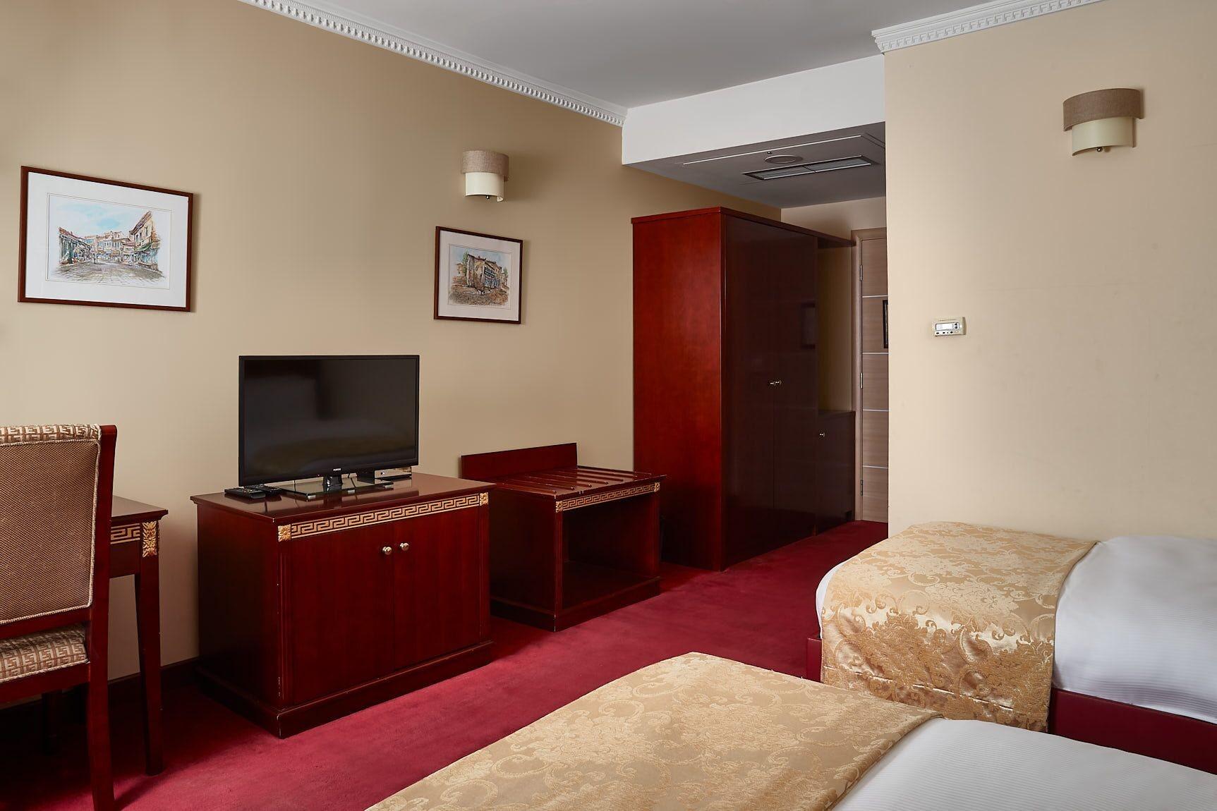 Hotel Gold Скопье Экстерьер фото